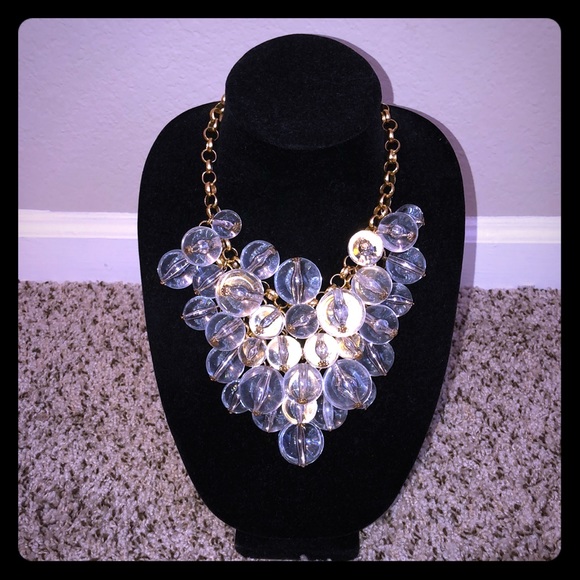 STATEMENT NECKLACE - Picture 1 of 6